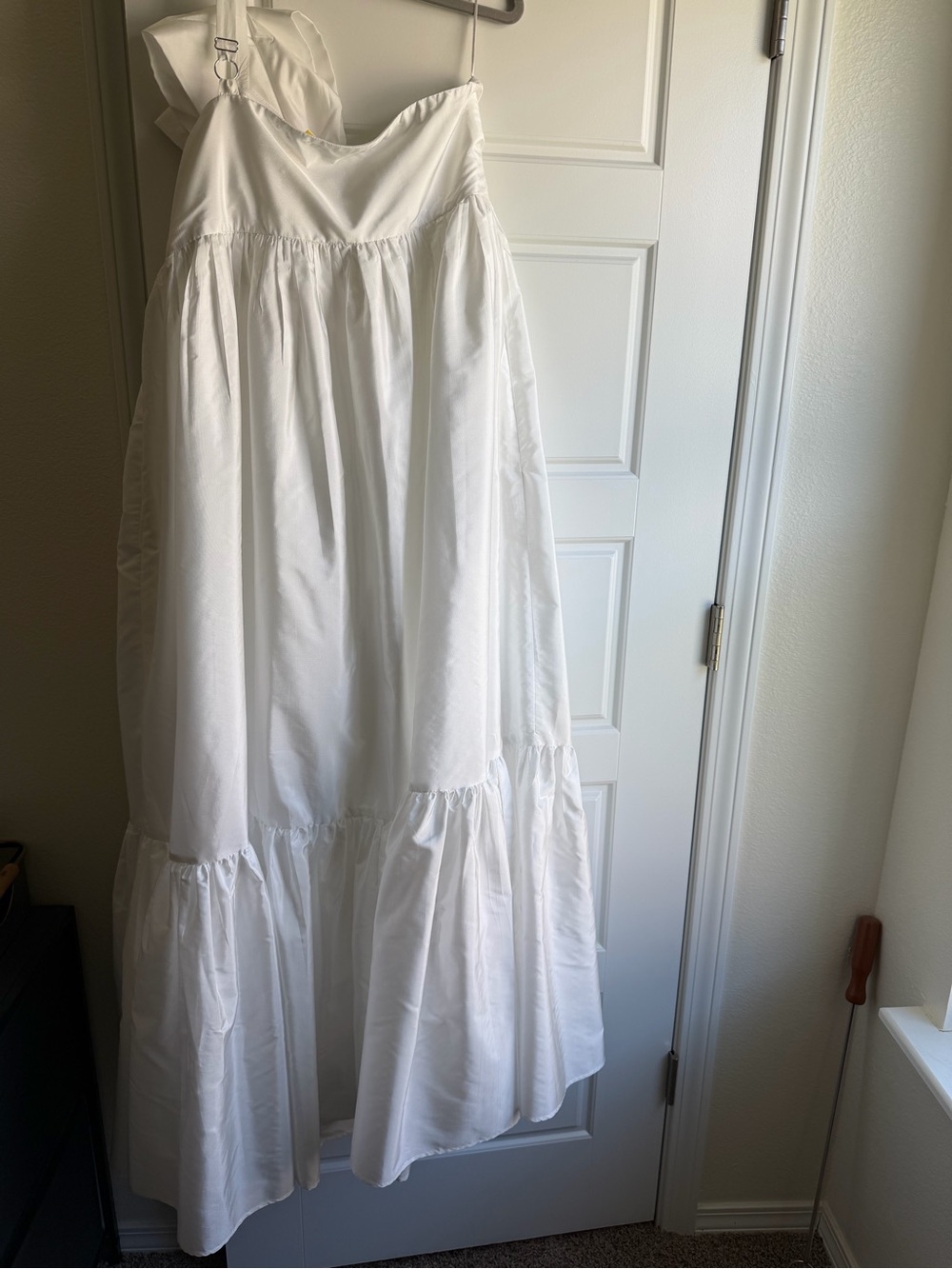 Anthropologie White Bow-Front Tiered Maxi Dress - Picture 2 of 2